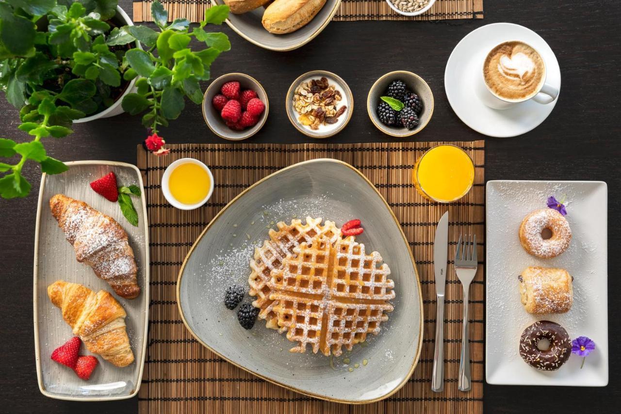 Duparc Hotel Габиче Маре Екстериор снимка