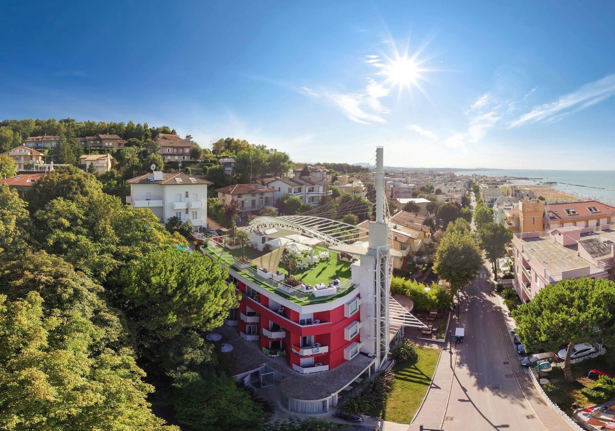Duparc Hotel Габиче Маре Екстериор снимка